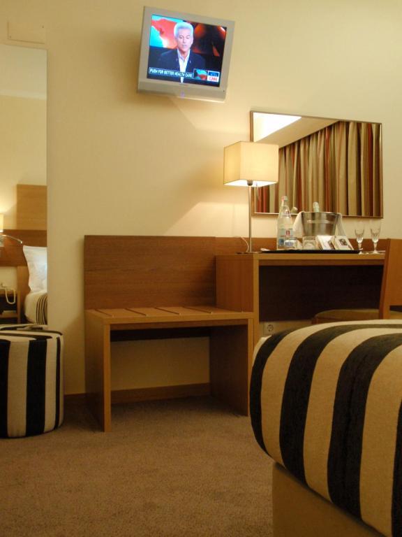 Romantic Room King-Size bed