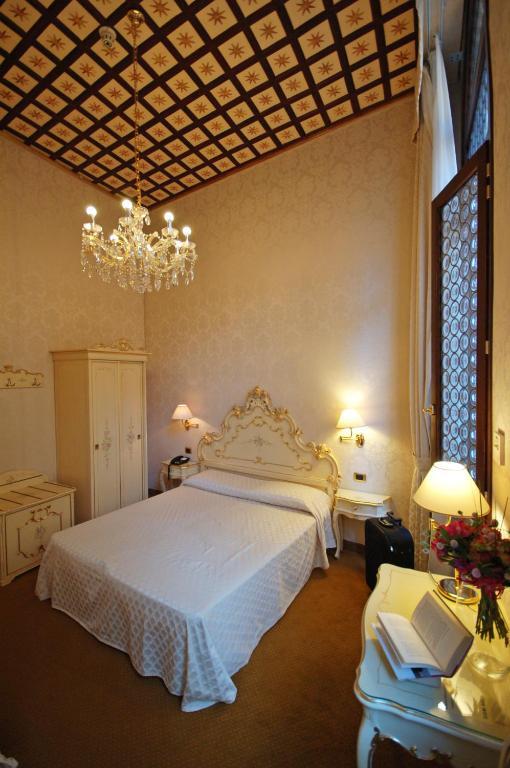Double or Twin Room,63750385:JPEG