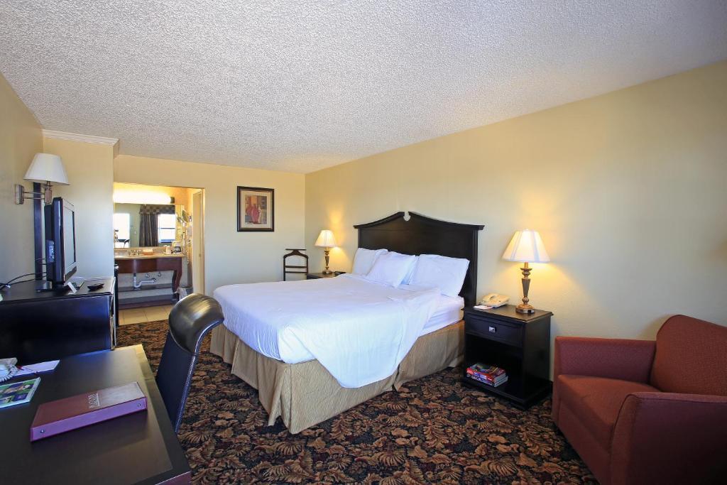 King Room - Non-Smoking