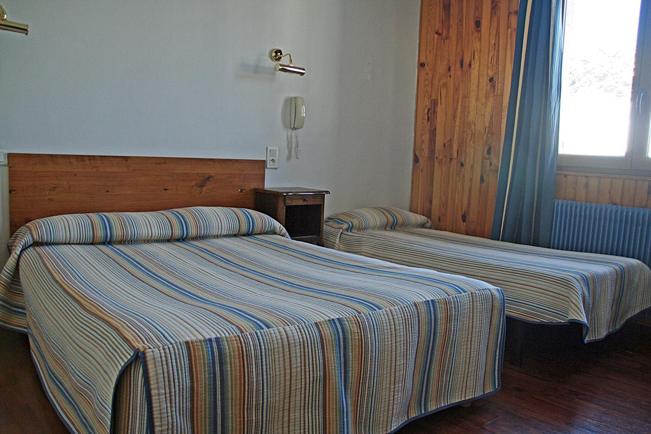 Chambre Triple avec Salle de Bains