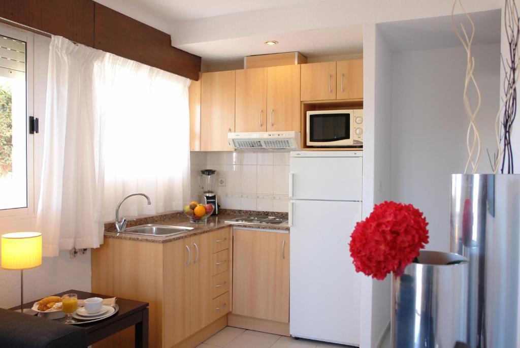 Two-Bedroom Apartment Terrace,61974151:JPEG
