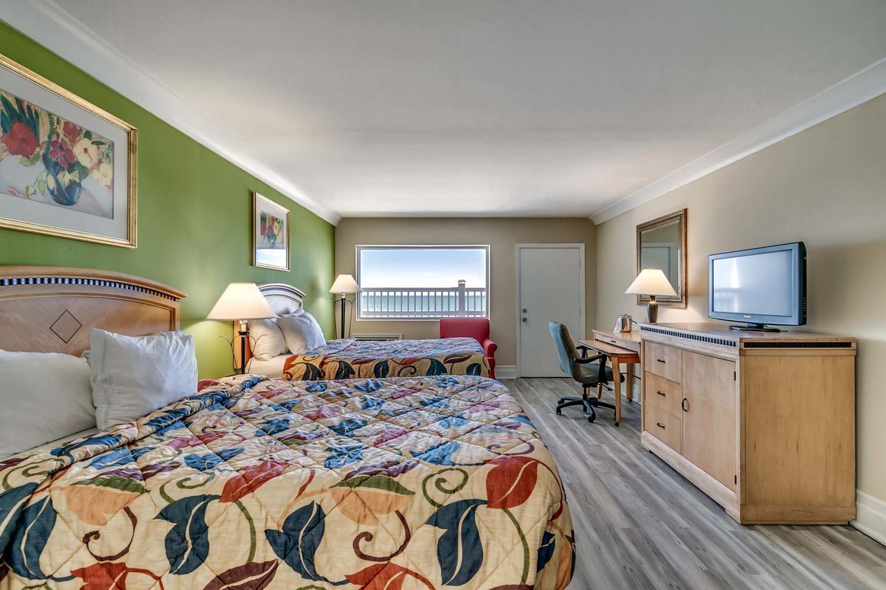 Queen Room Oceanfront