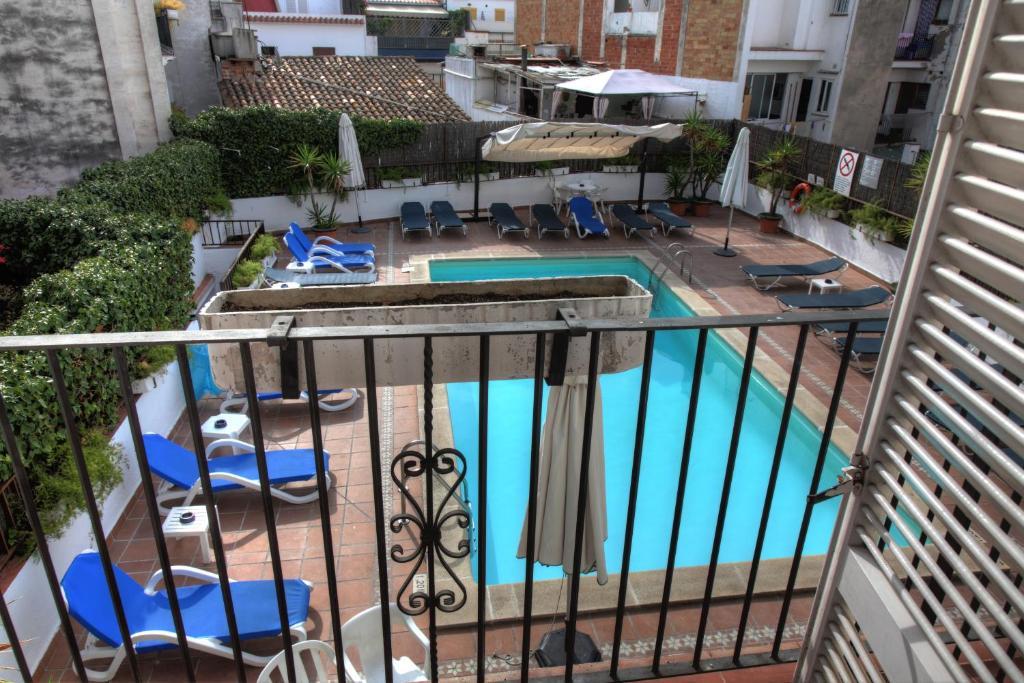 Double or Twin Room Pool View,1580317293:JPEG