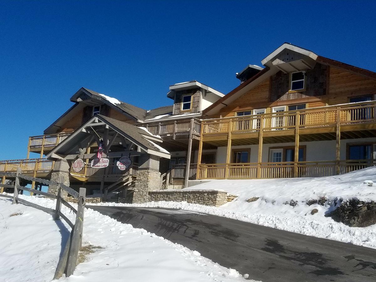 Double Room Mountain View