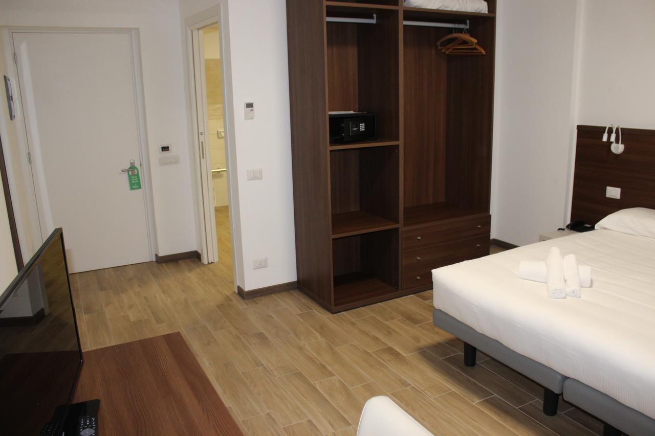 Double or Twin Room Disability Access