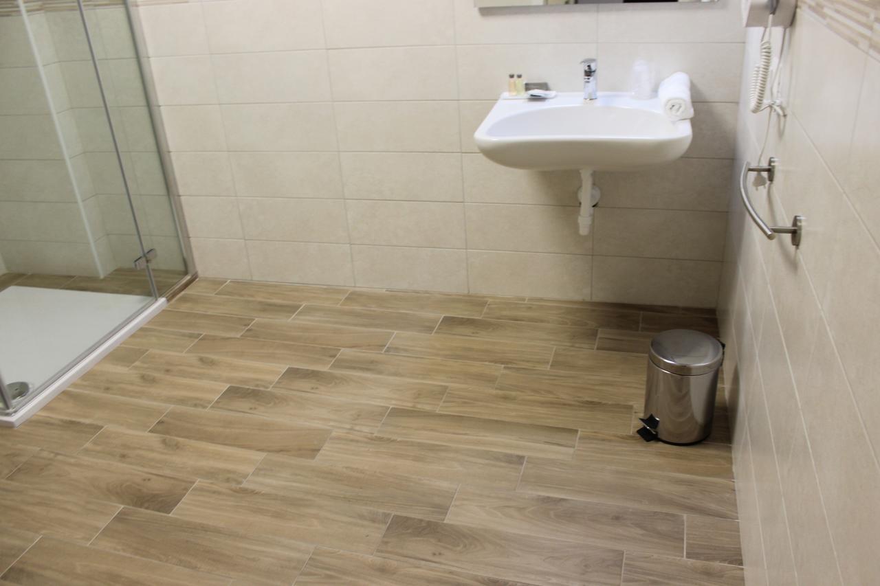 Double or Twin Room Disability Access