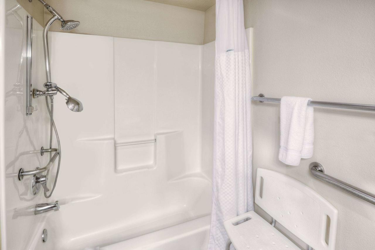 Queen Room with Two Queen Beds - Disability Access/Non-Smoking