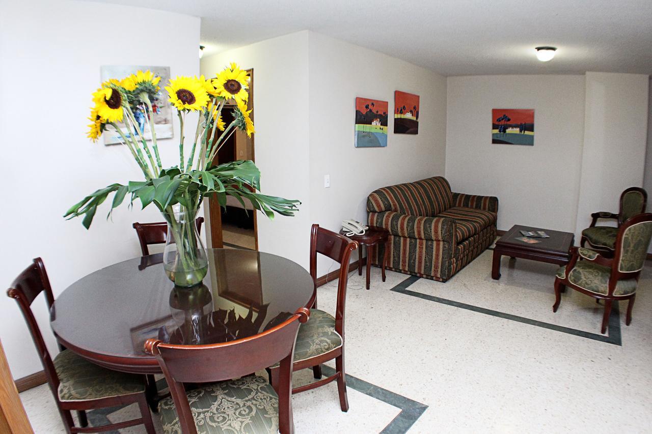 Two-Room Apartment,779987688:JPEG