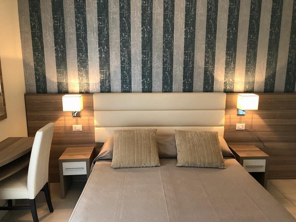 Superior Double Room,654188544:JPEG