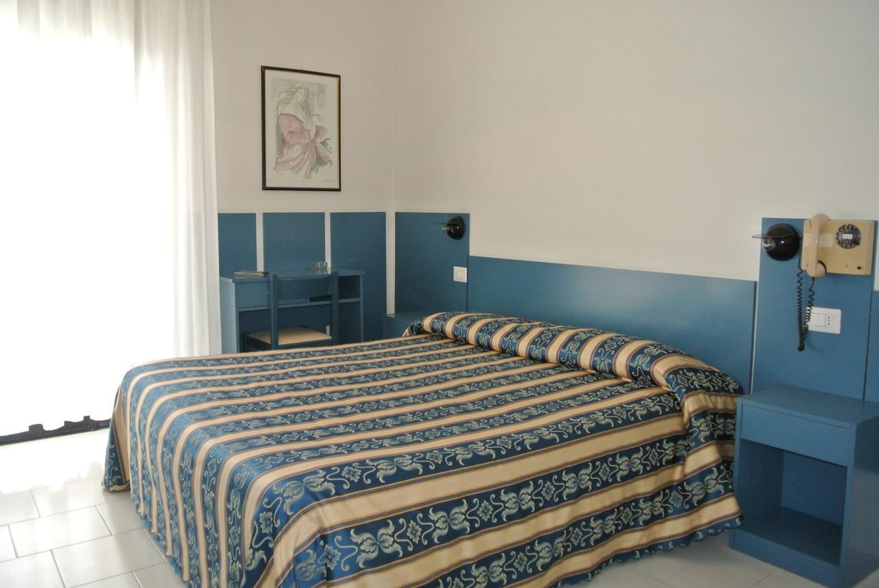 Double Room,1586164485:JPEG