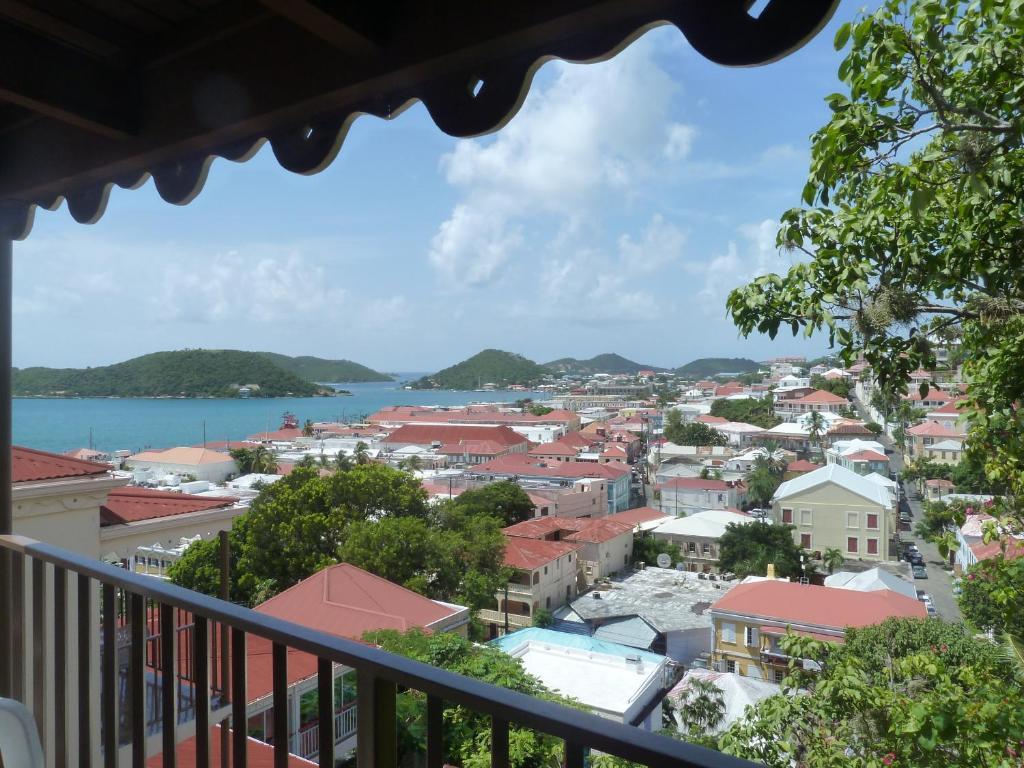Queen Room with Harbour View