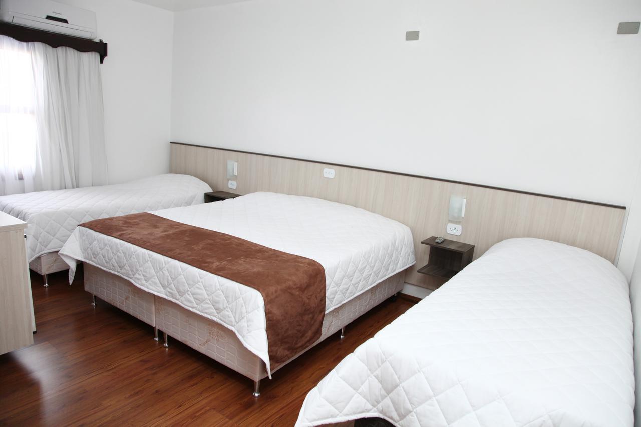 Quarto Quádruplo Standard