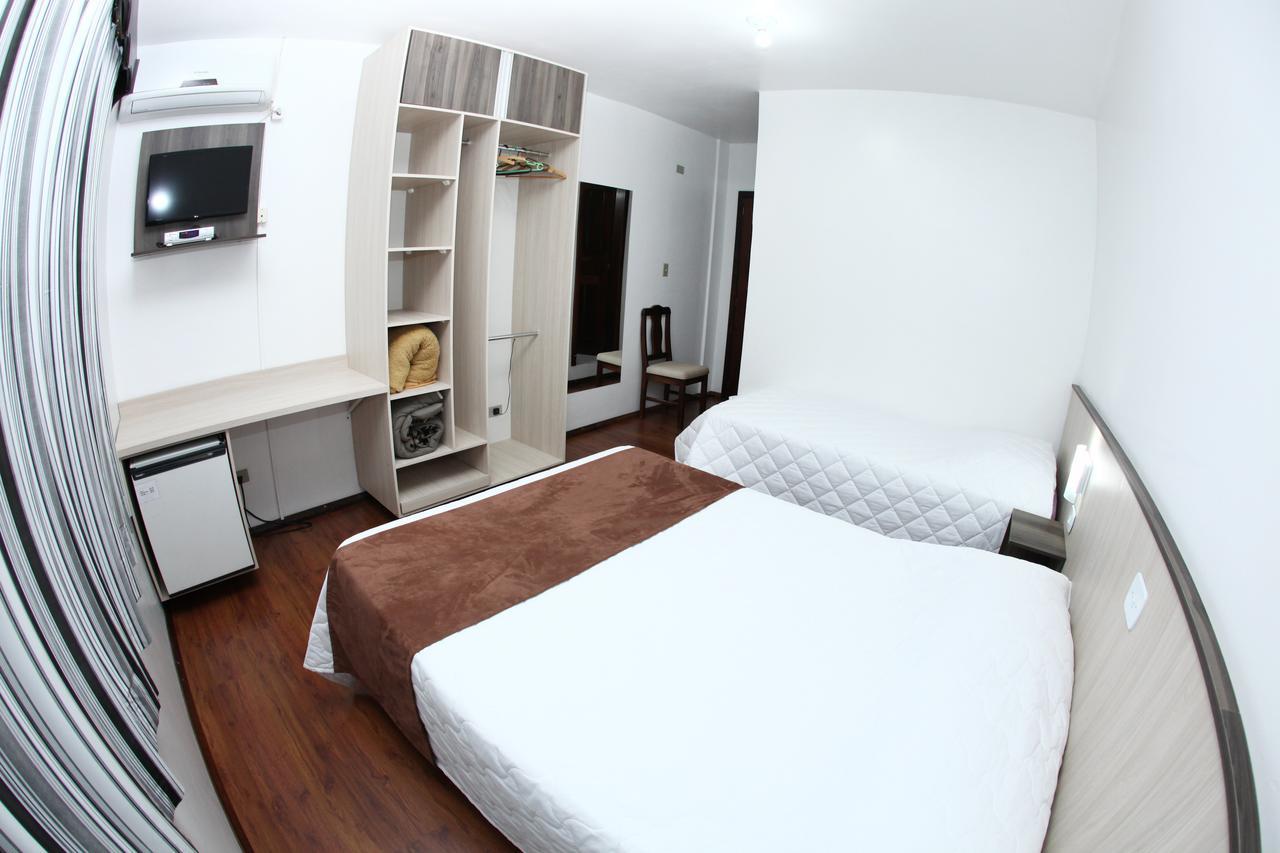 Quarto Triplo Standard
