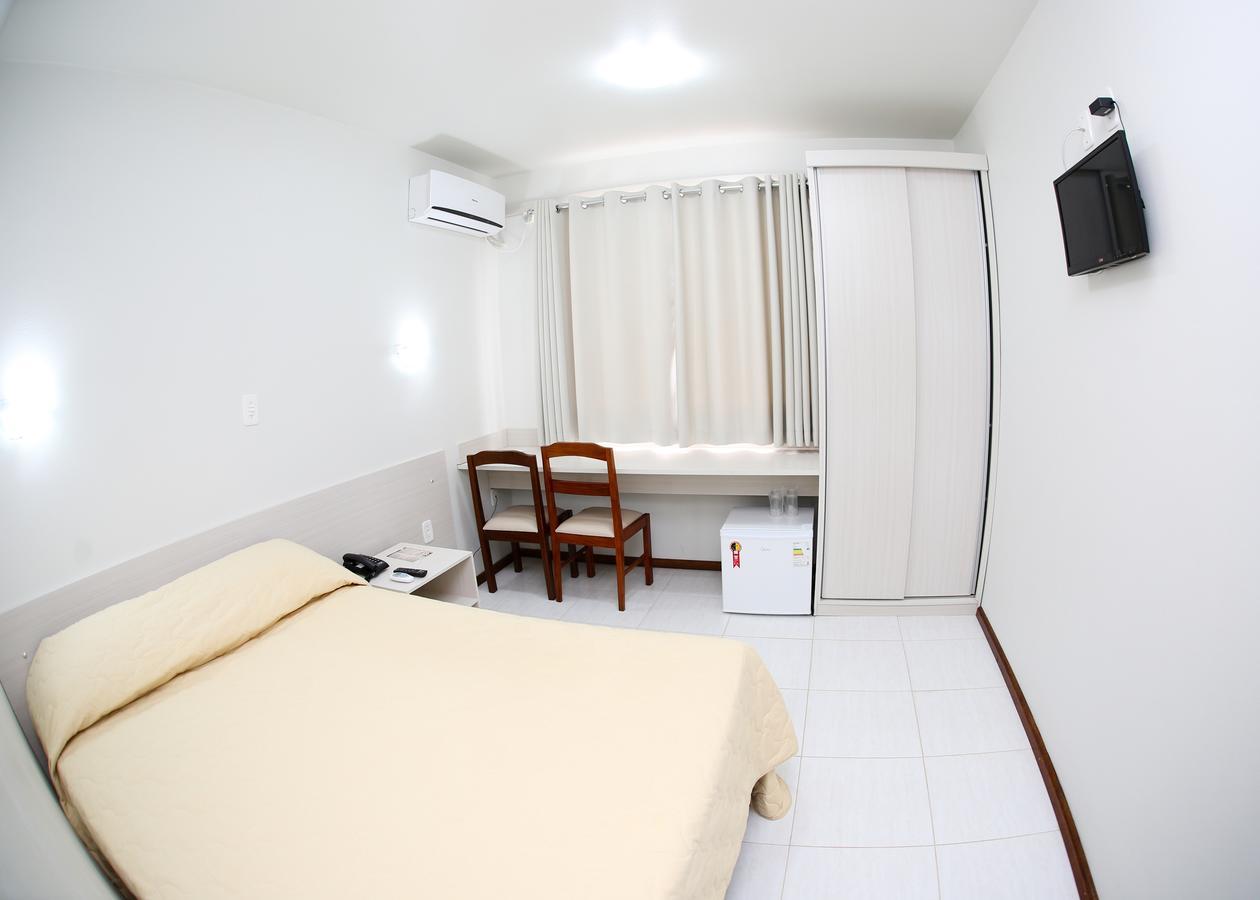 Quarto Standard com Cama de Casal ou 2 de Solteiro