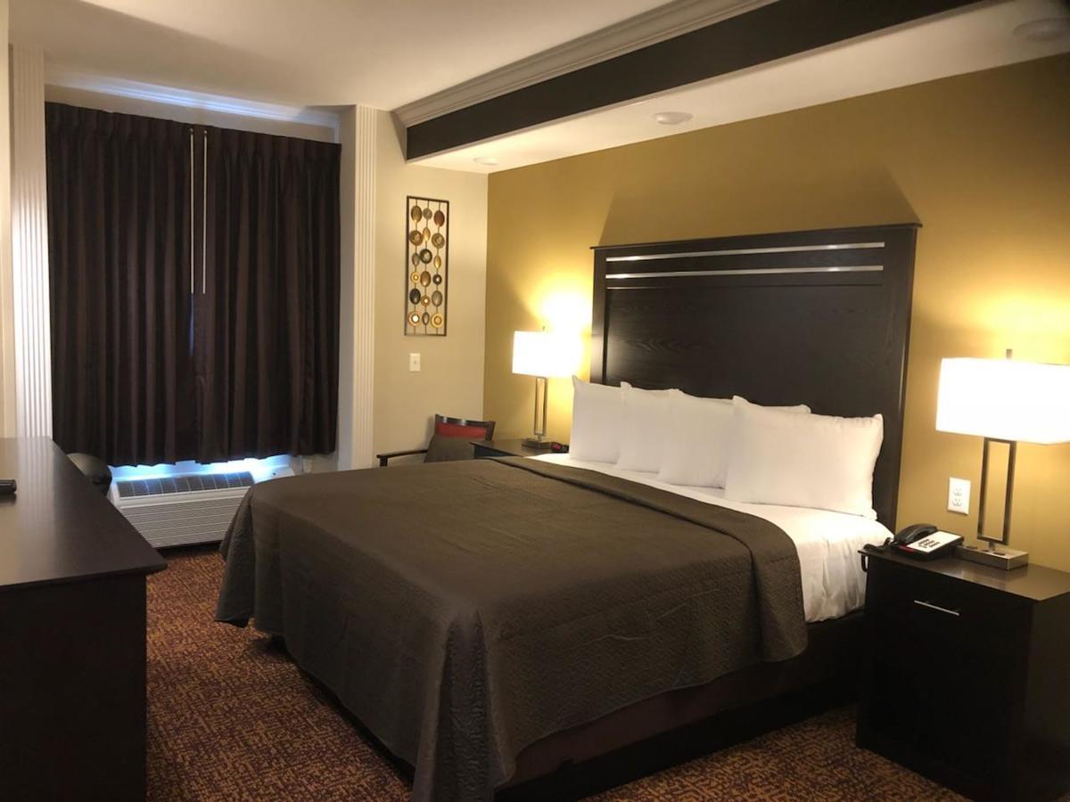 King Room or Wet Bar Non-Smoking