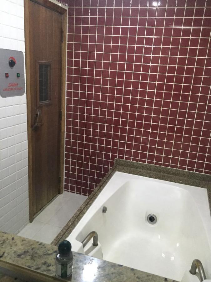 Quarto Triplo com Banheira