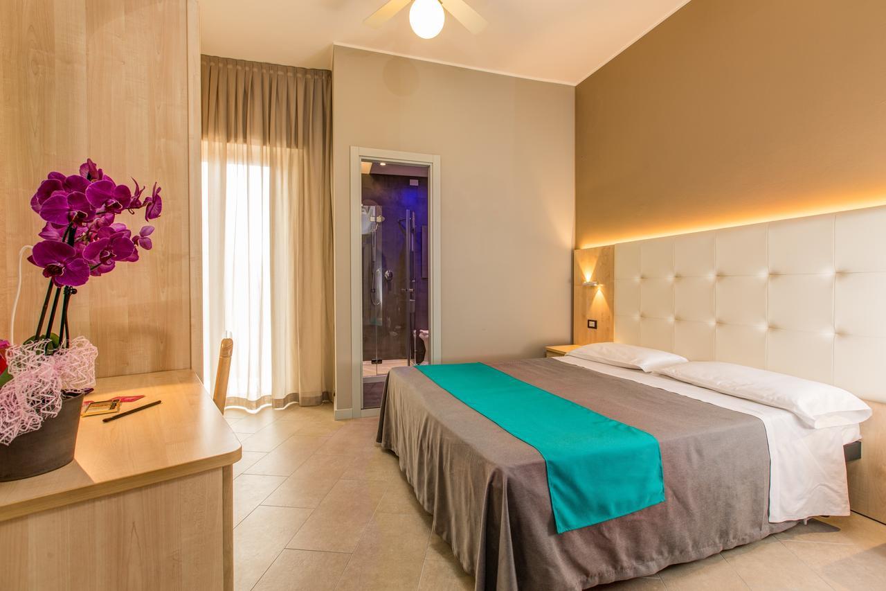 Deluxe Double or Twin Room with Balcony