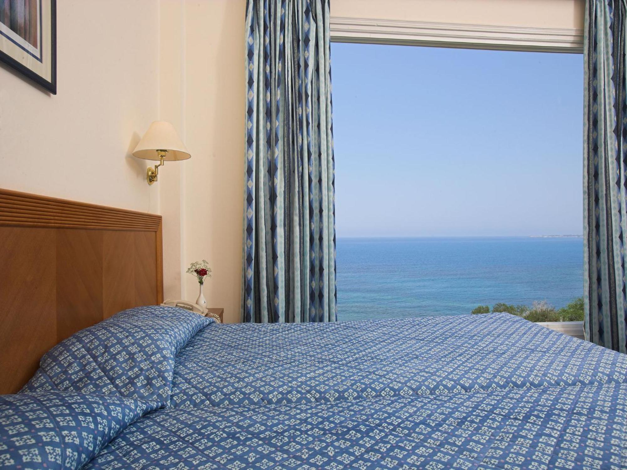 Superior Double or Twin Room with Sea View