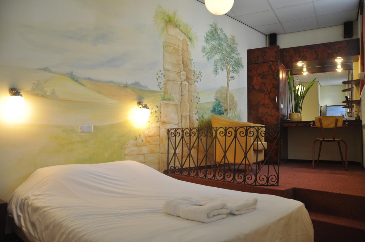 Basic Double Room,640444014:JPEG