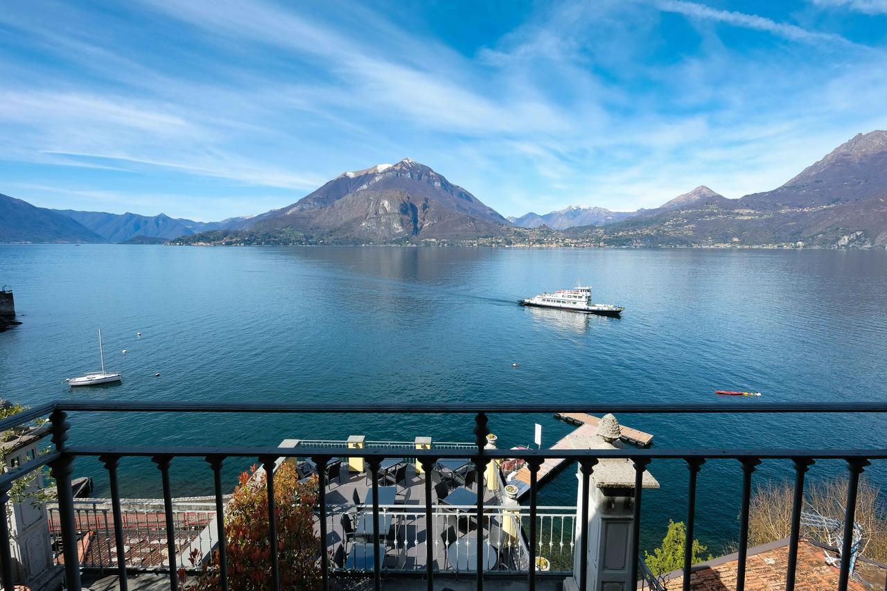Double or Twin Room with Lake View