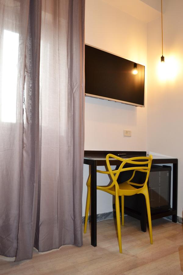 Standard Double Room,744008848:JPEG