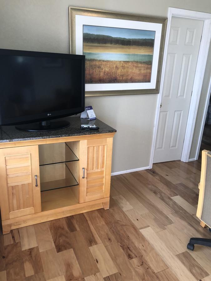 Two-Bedroom Suite,653133876:JPEG