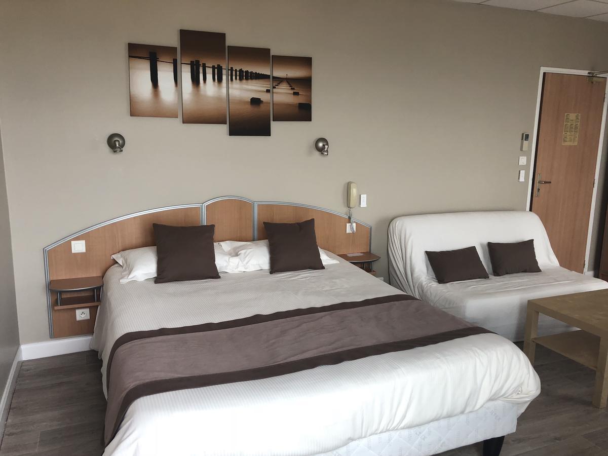 Suite Double avec Terrasse Privée et Vue sur la Mer