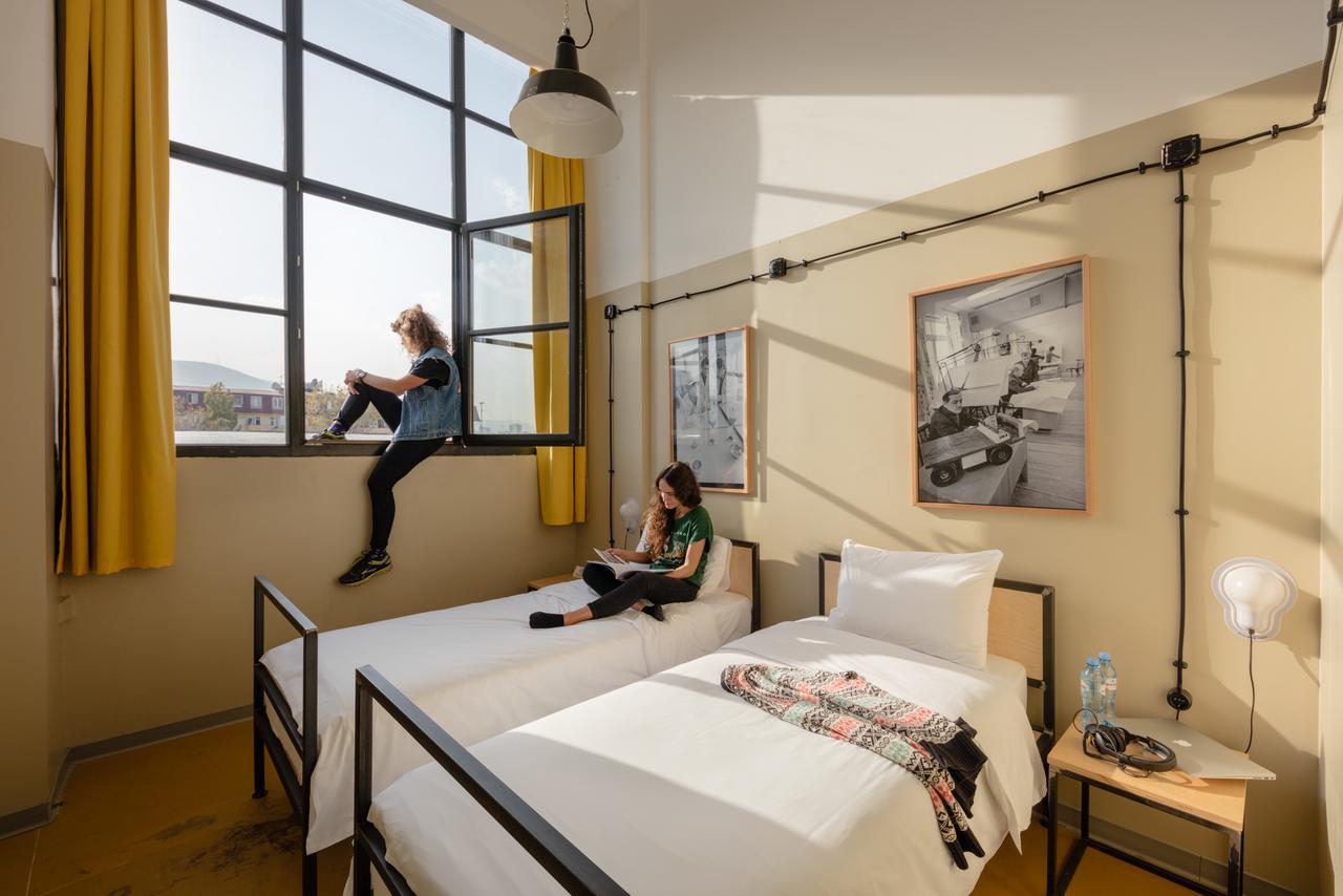 Tweepersoonskamer met 2 Aparte Bedden
