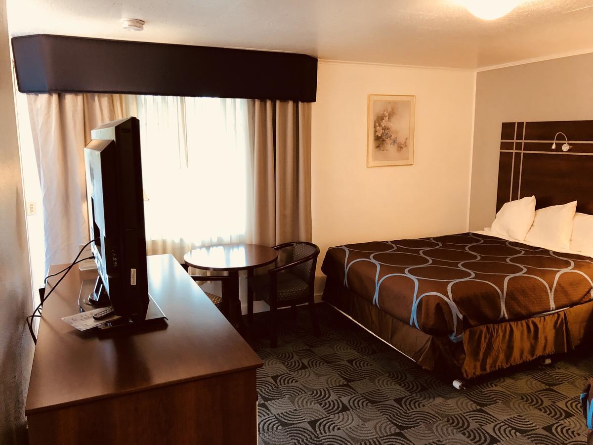 Queen Room Two Queen Beds