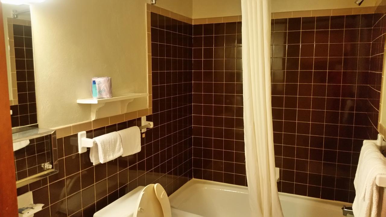 Double Room with Two Double Beds - Smoking