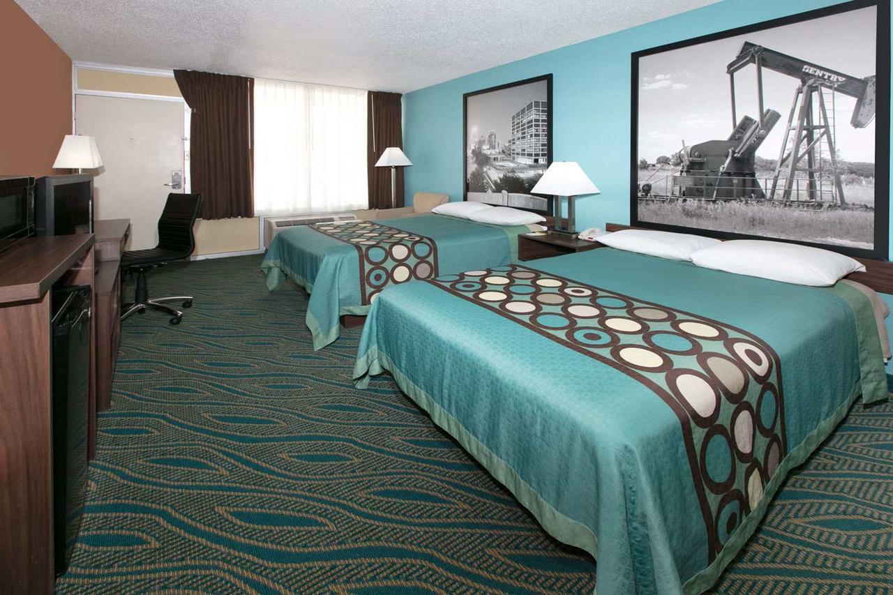 Double Room with Two Double Beds - Non-Smoking