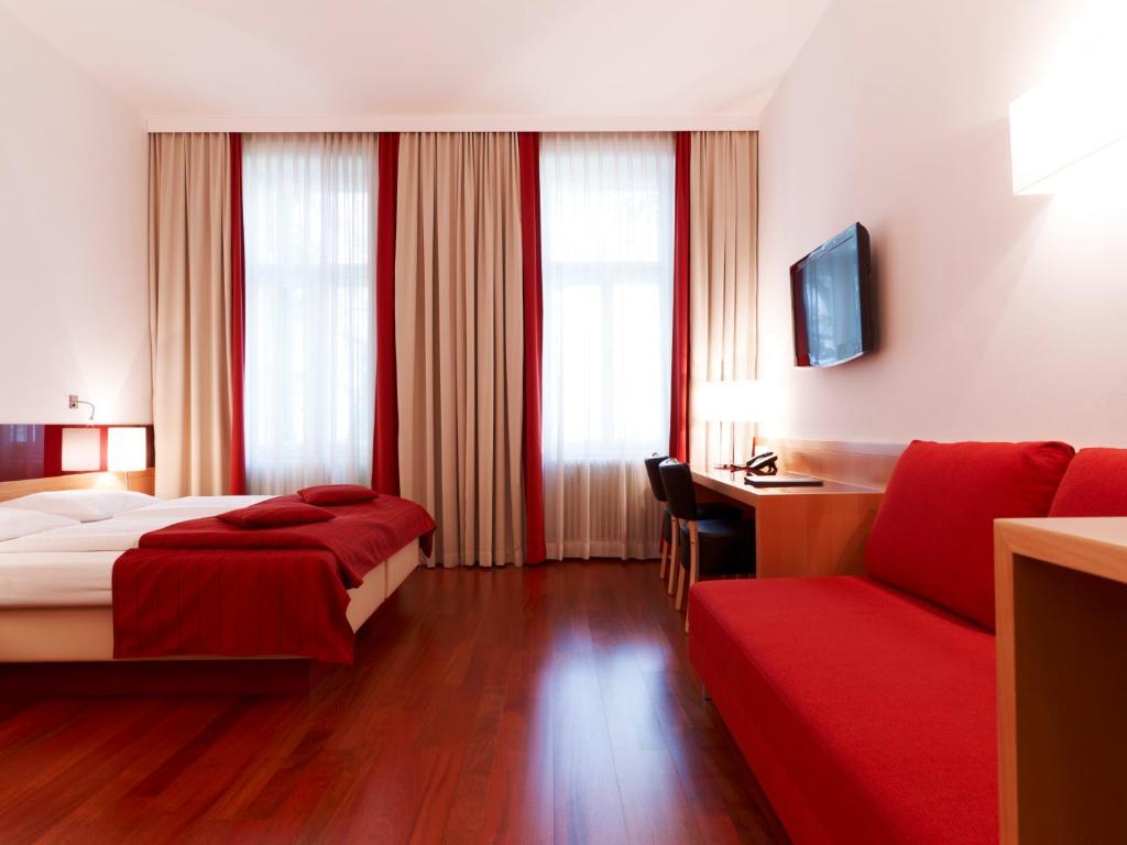 Deluxe Room,65933443:JPEG