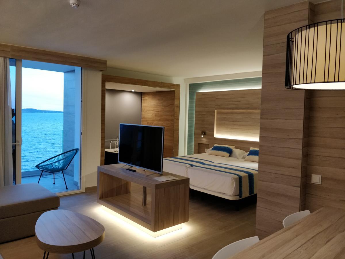 Suite with Sea View and Hot Tub