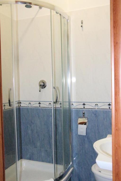 Single Room,685613016:JPEG