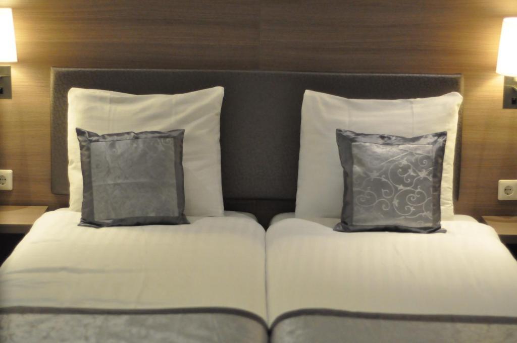 Small Double or Twin Room