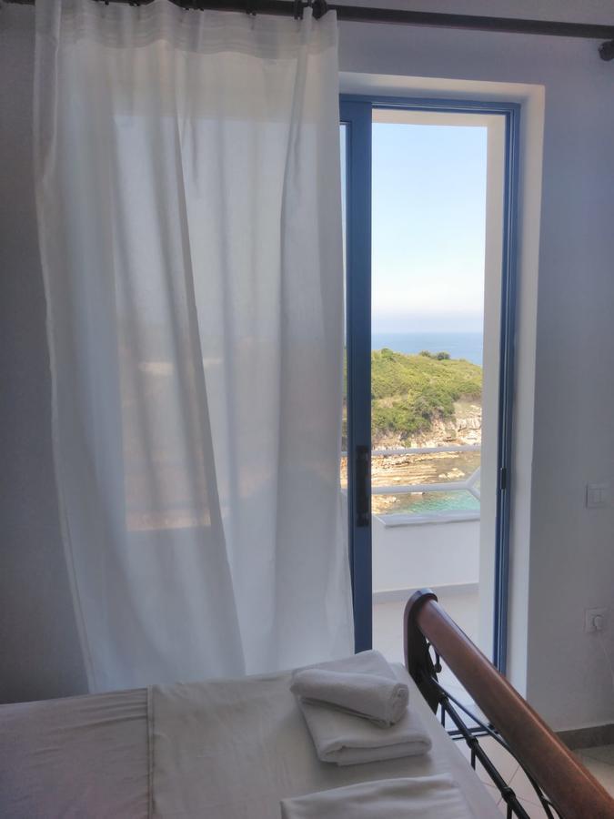 Doppel-/Zweibettzimmer mit Meerblick