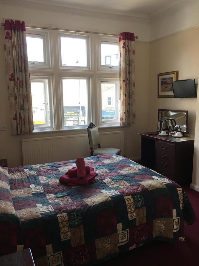 Double Room Private Bathroom