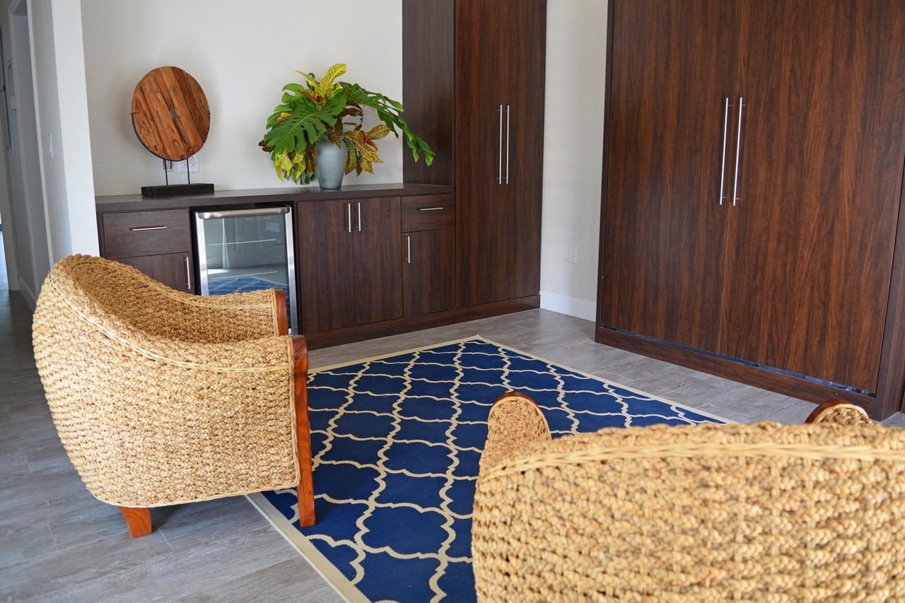 Suite with Pool View
