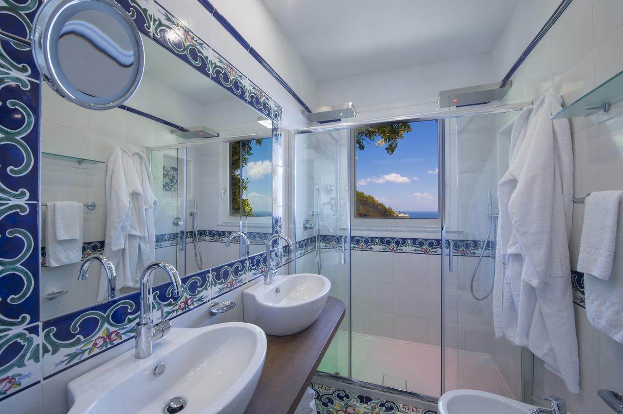 Deluxe Junior Suite,663933810:JPEG