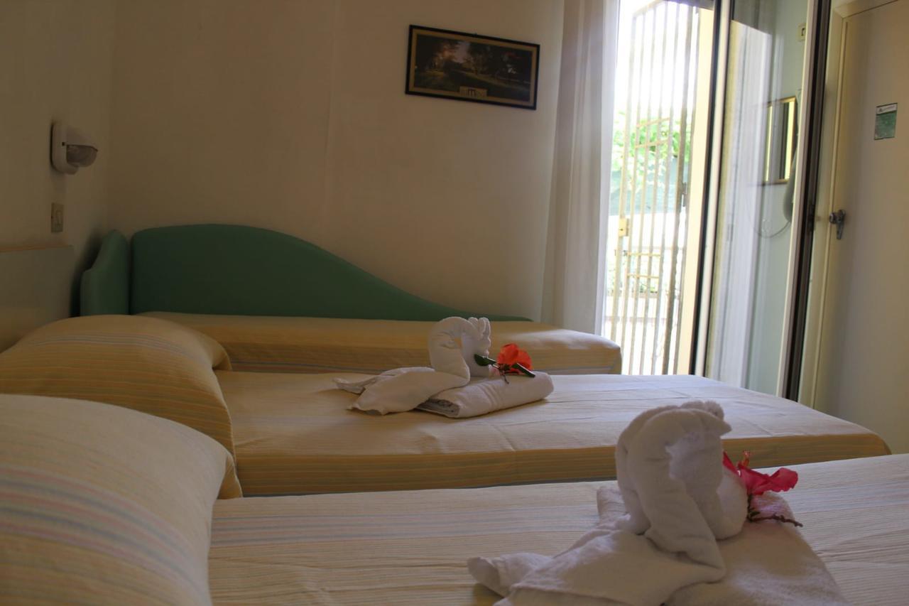 Standard Triple Room,665066427:JPEG