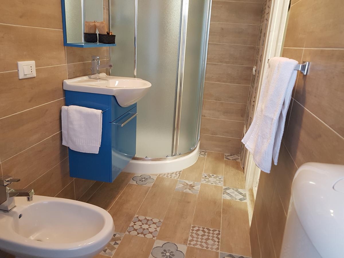 Camera Singola con Bagno Privato