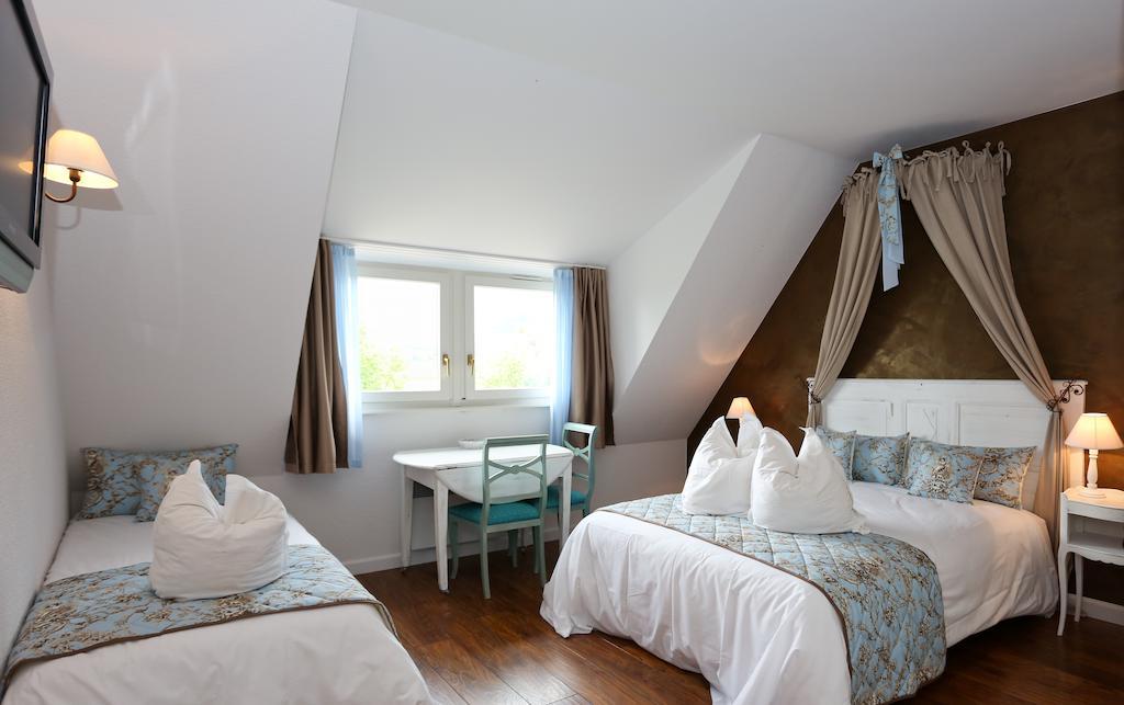 Chambre Confort 1 à 3 personnes – Vue sur vignes