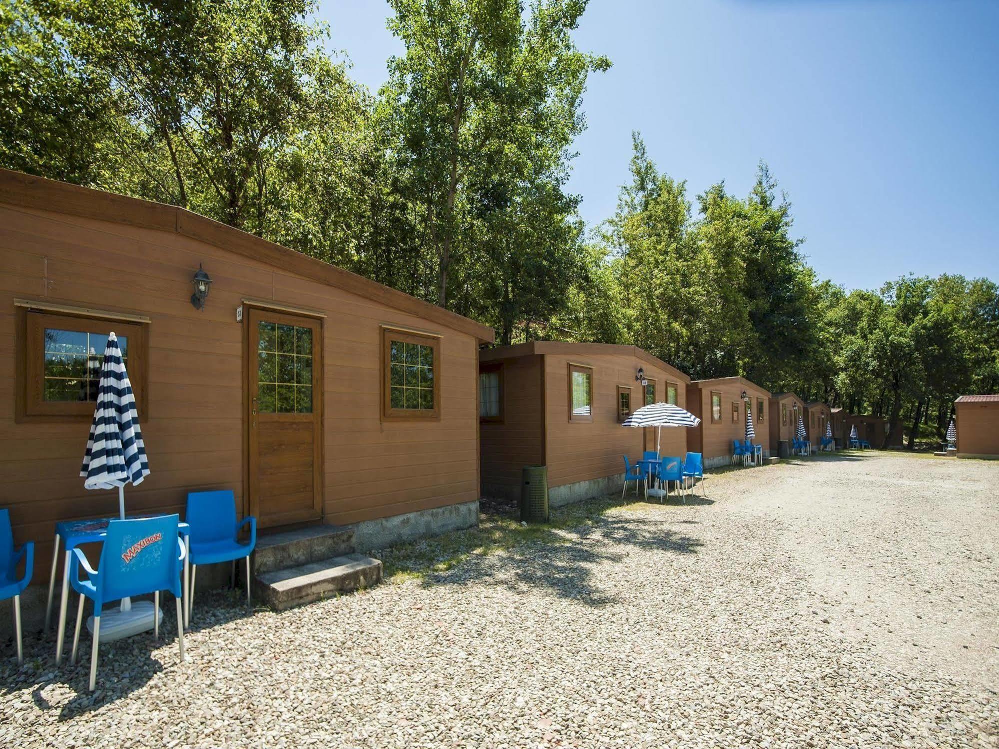Two-Bedroom Standard Mobile Home,679226112:JPEG