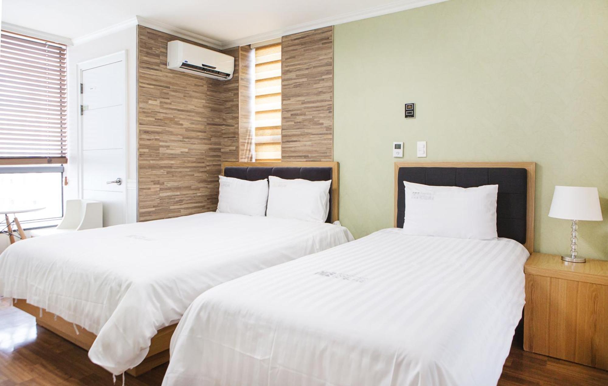 Deluxe Twin Room Kitchenette