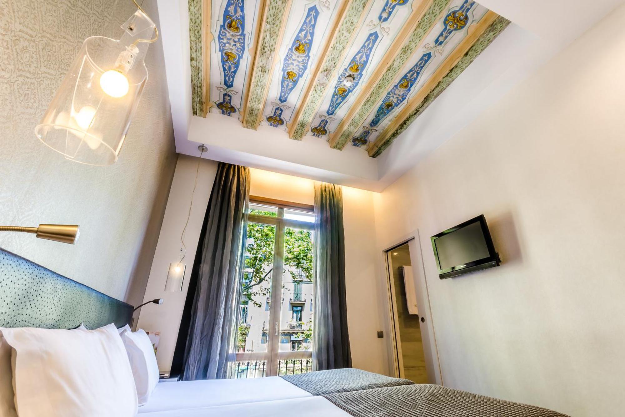 Double or Twin Room Las Ramblas View