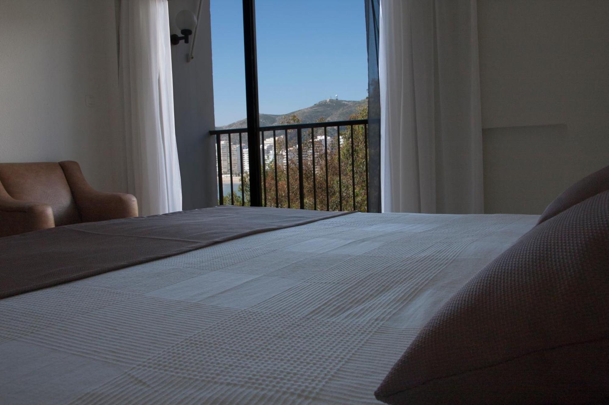 Habitación Doble con cama supletoria (2 adultos + 1 niño)