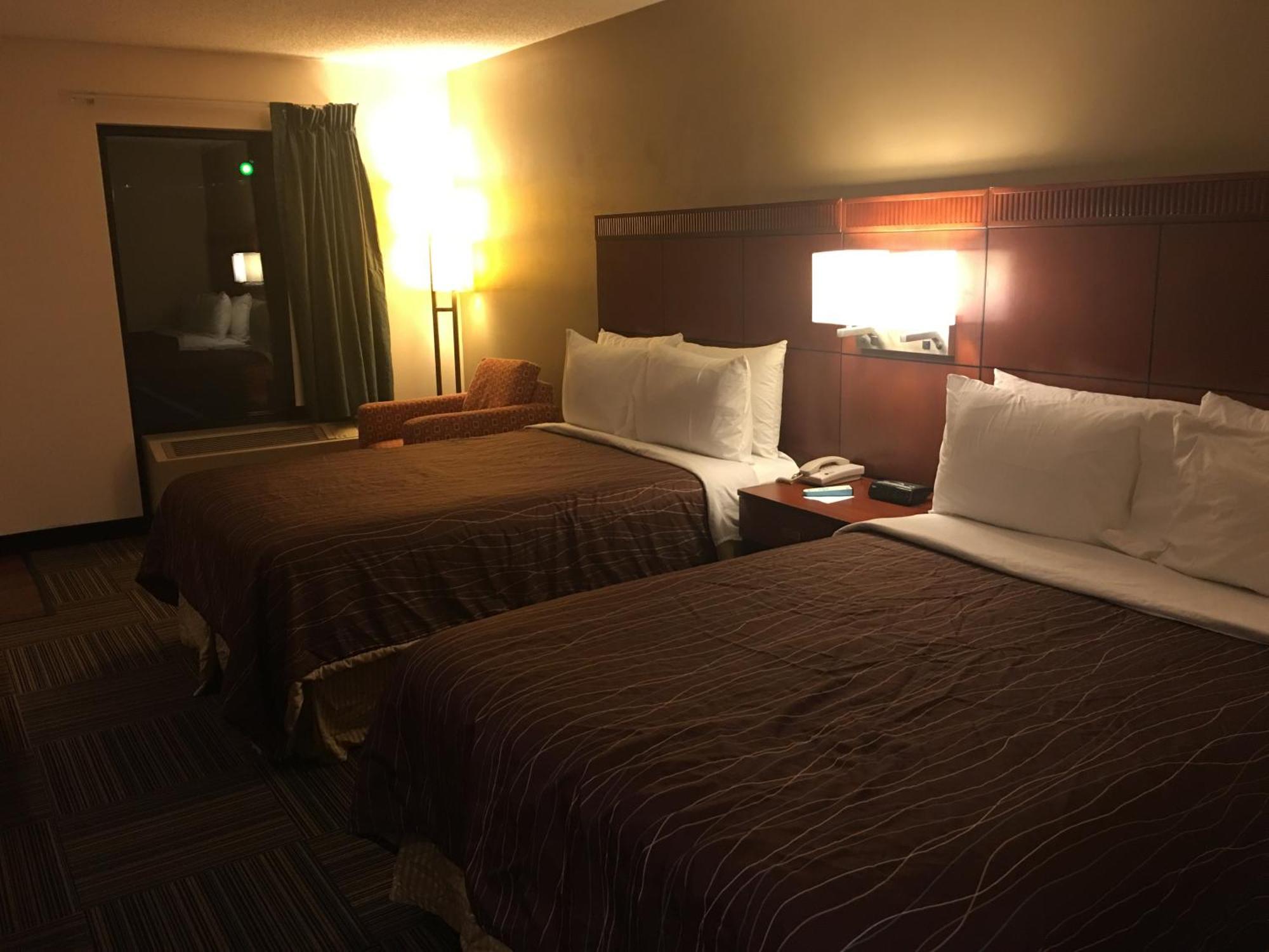 Budget Double Room Pet Friendly,688518306:JPEG