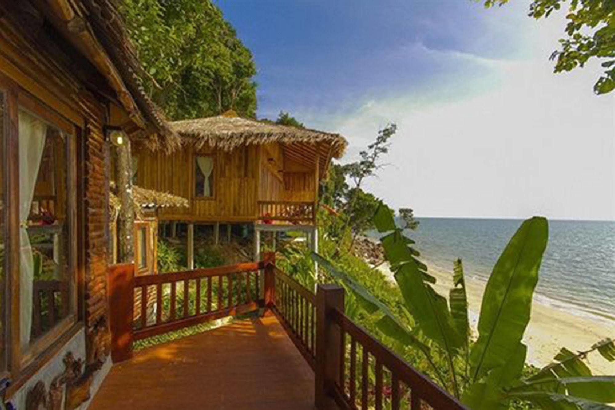 Grand Beach Front Villa