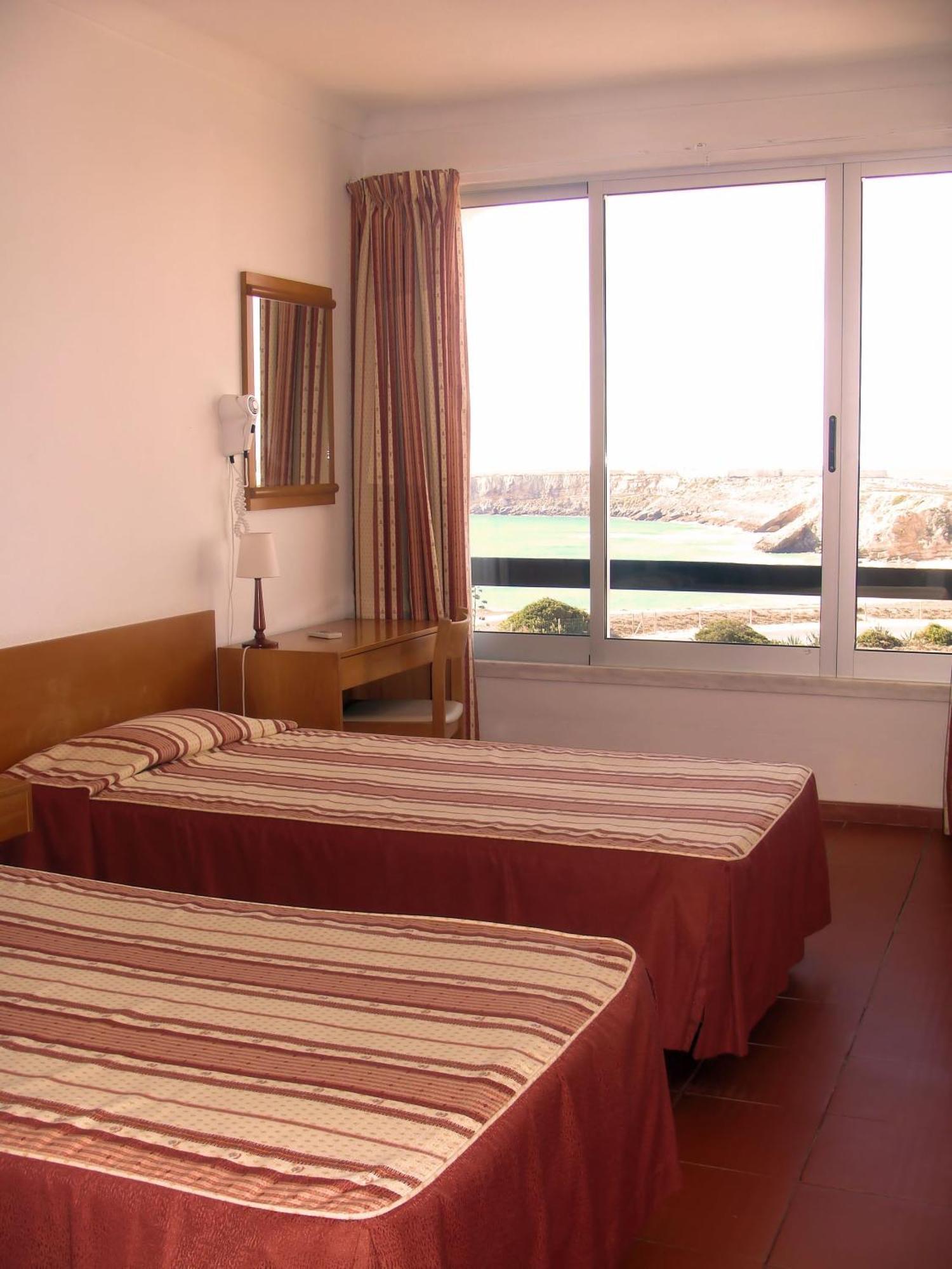 Apartamento de 1 dormitorio con vistas al mar (2 adultos)