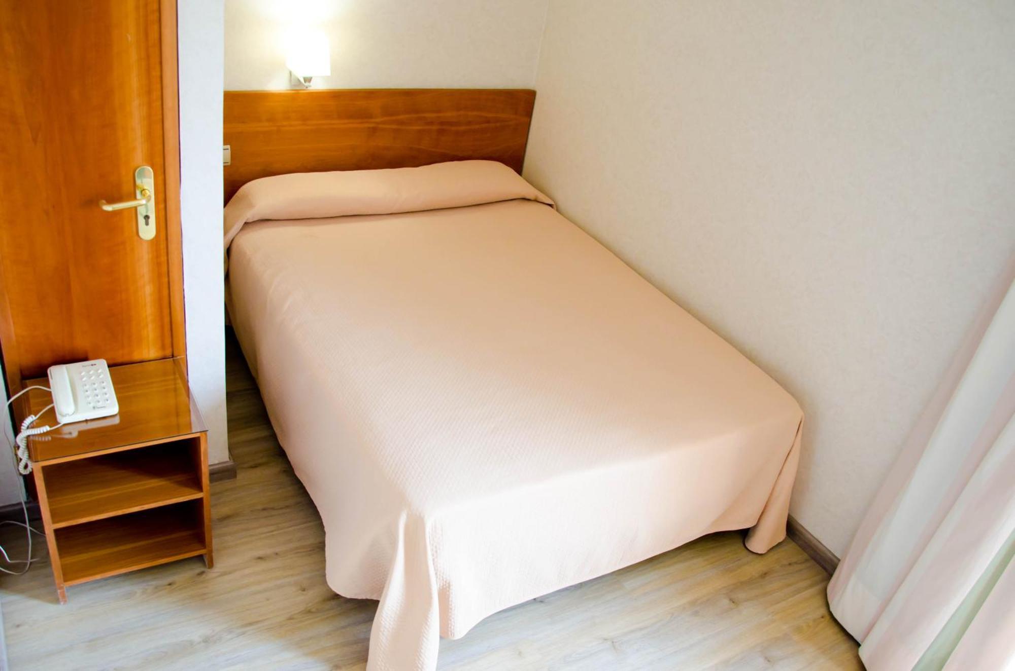 Single Room,1200007048:JPEG
